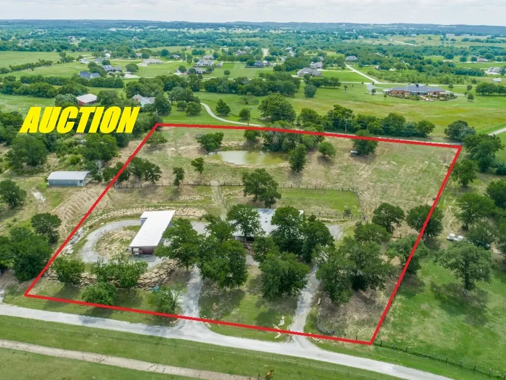 1746 S Fm 372 Gainesville TX 76240