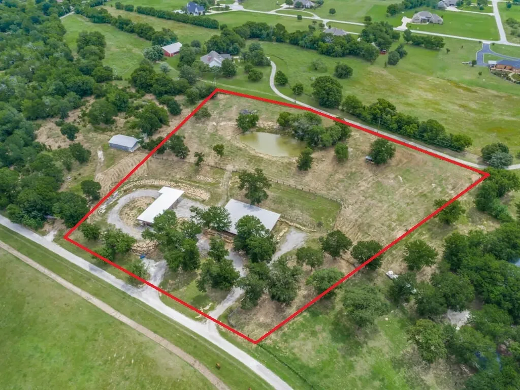 1746 S Fm 372 Gainesville TX 76240
