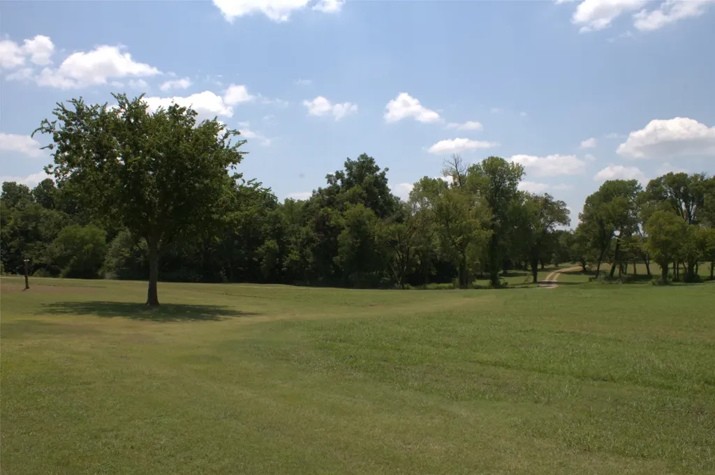 2300 W Main Street Lancaster TX 75146