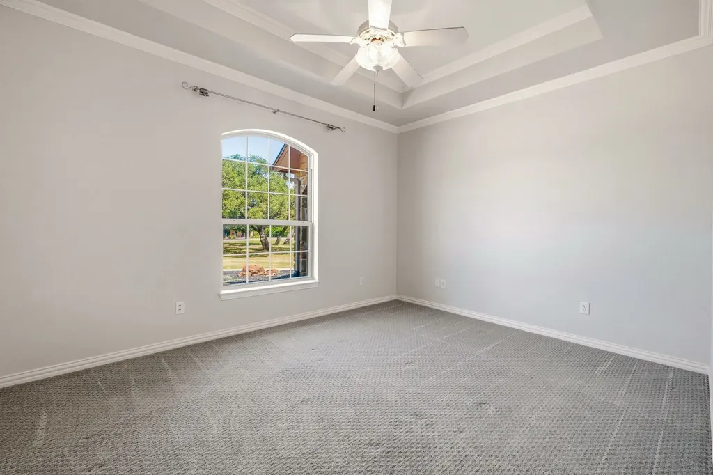 910 Mallard Pointe Drive Granbury TX 76049