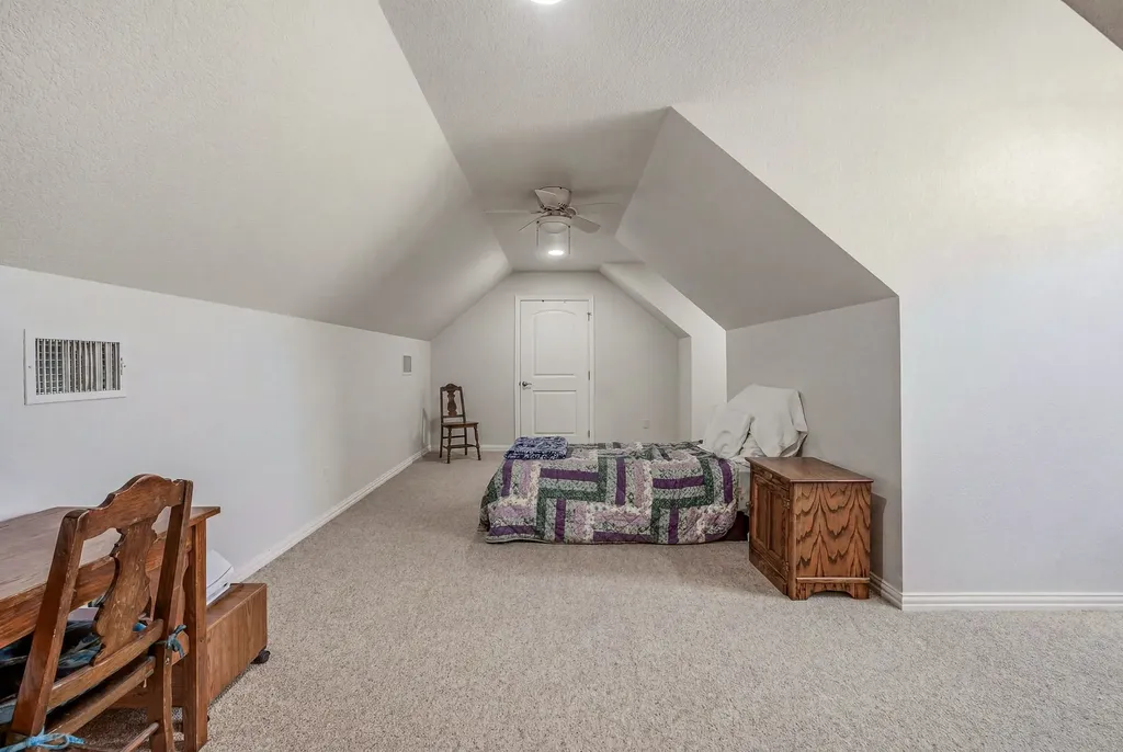 910 Mallard Pointe Drive Granbury TX 76049
