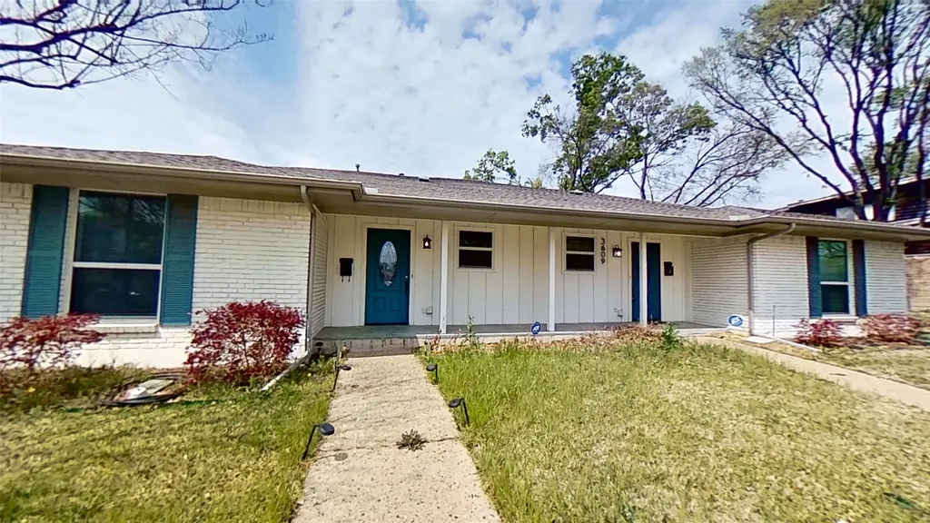 3609 Stables Dallas TX 75229