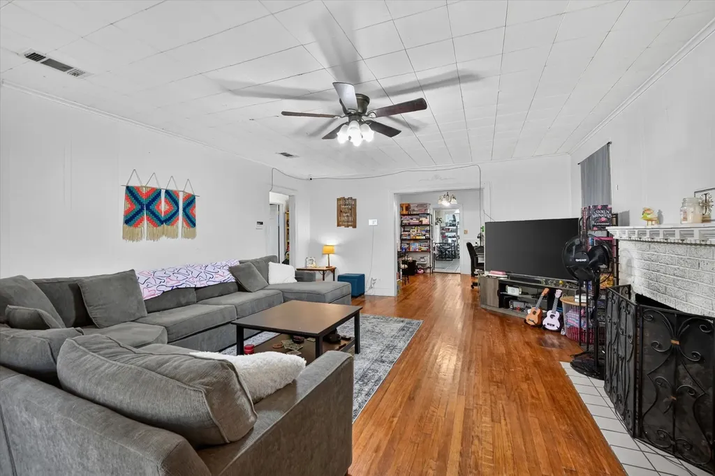 2822 Marigold Avenue Fort Worth TX 76111