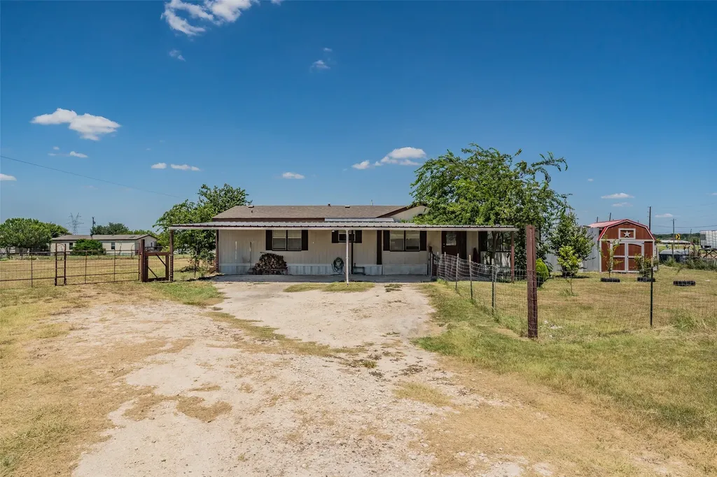 3704 Berry Springs Court Joshua TX 76058