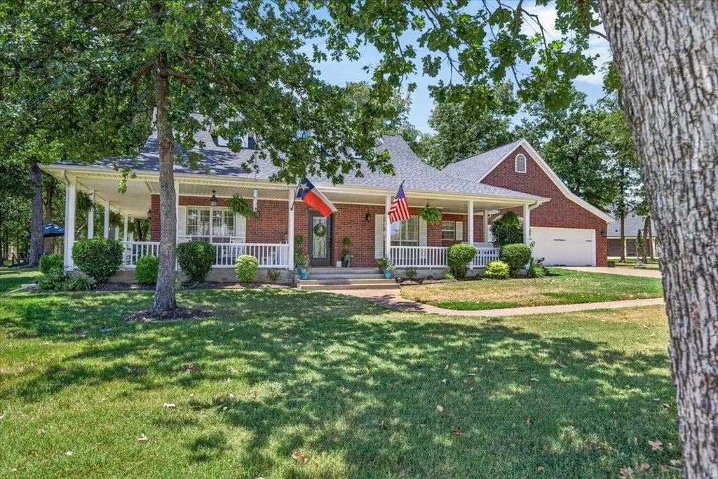 233 Saint Andrews Drive E Mabank TX 75156