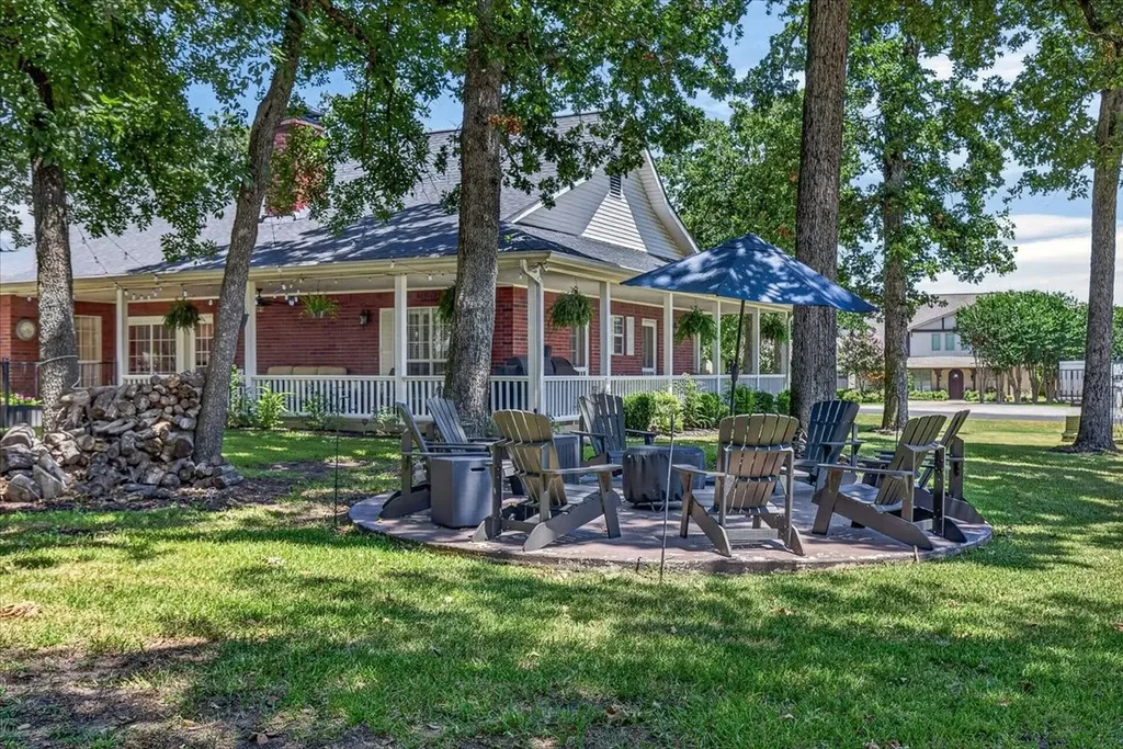 233 Saint Andrews Drive E Mabank TX 75156