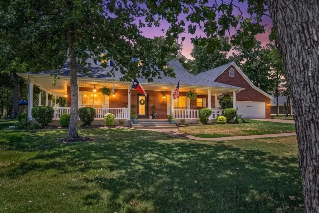 233 Saint Andrews Drive E Mabank TX 75156