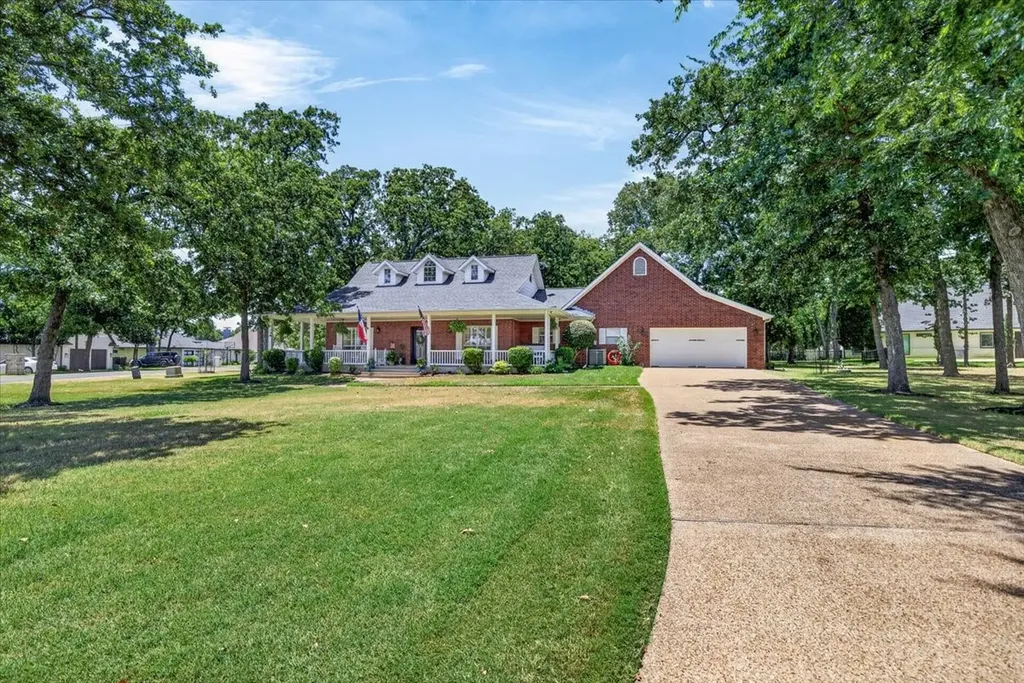 233 Saint Andrews Drive E Mabank TX 75156