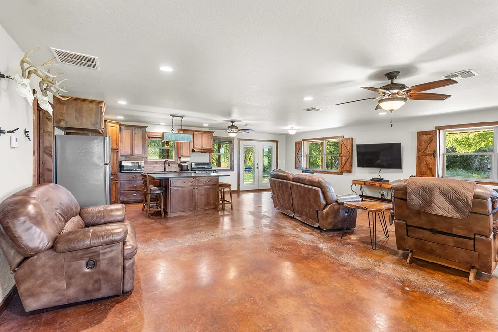 10371 State Highway 148 Jacksboro TX 76458