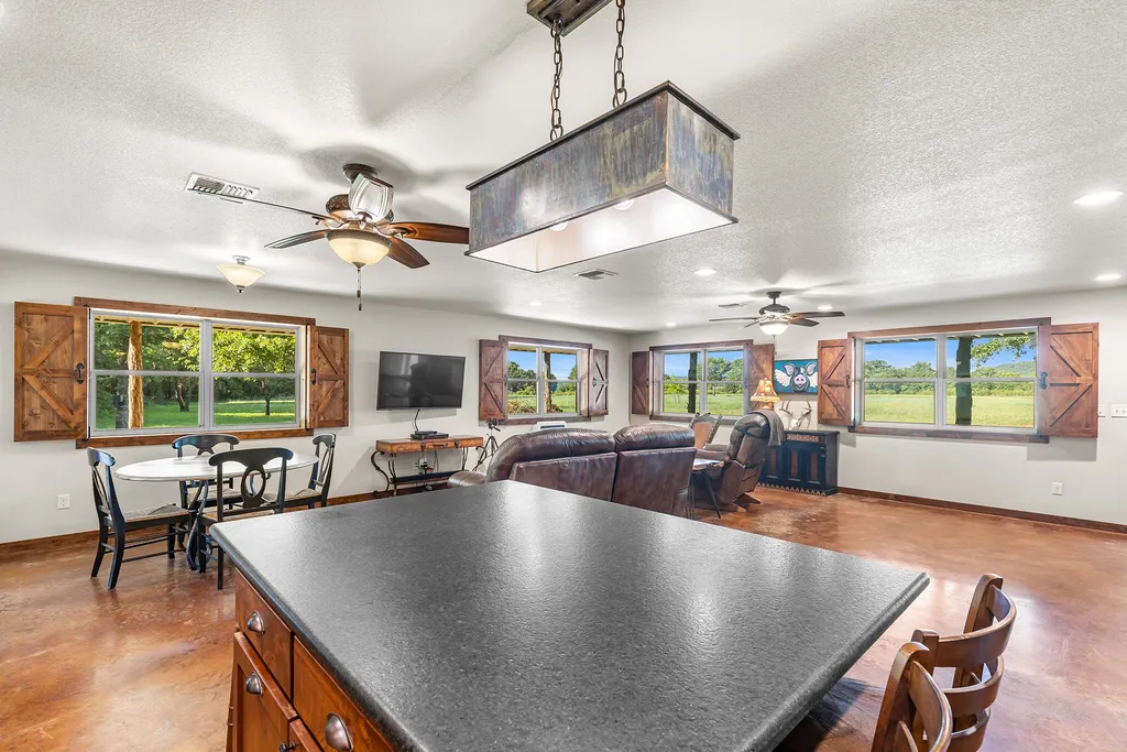 10371 State Highway 148 Jacksboro TX 76458