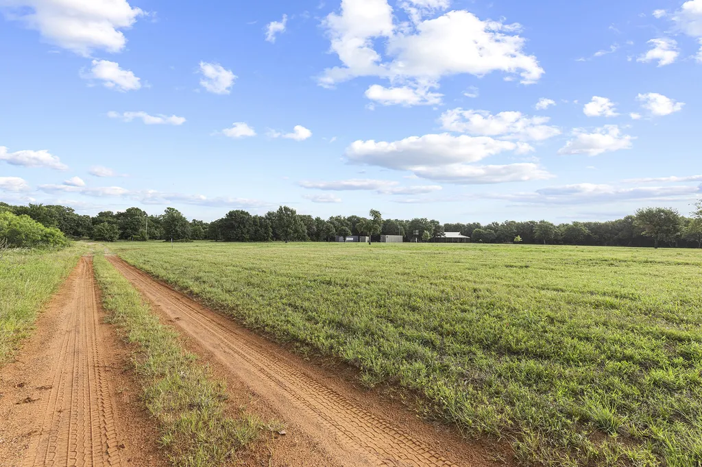 10371 State Highway 148 Jacksboro TX 76458