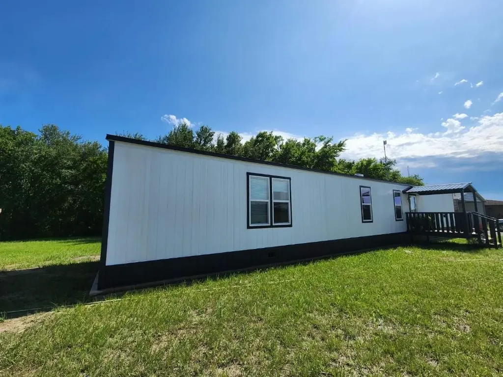 1660 Red Road Howe TX 75459