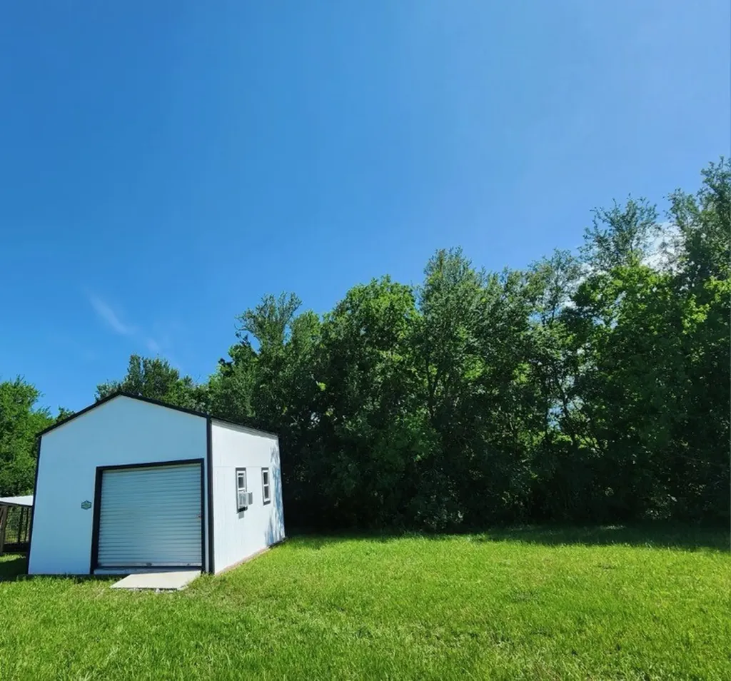 1660 Red Road Howe TX 75459