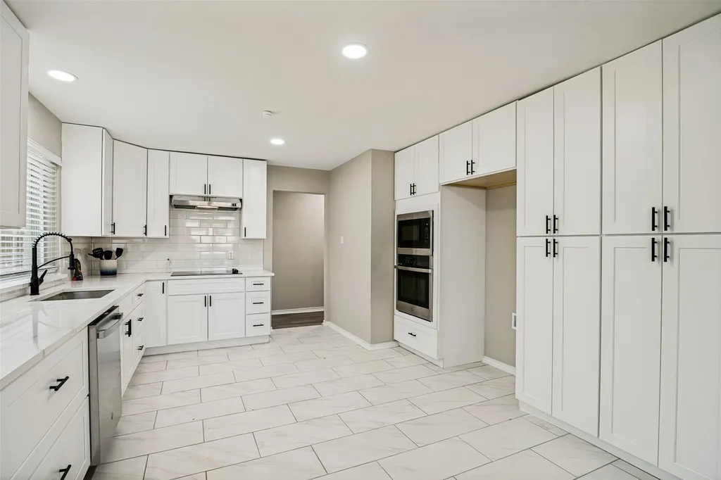 5121 Vera Cruz Drive Garland TX 75043