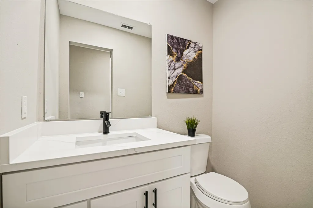 5121 Vera Cruz Drive Garland TX 75043