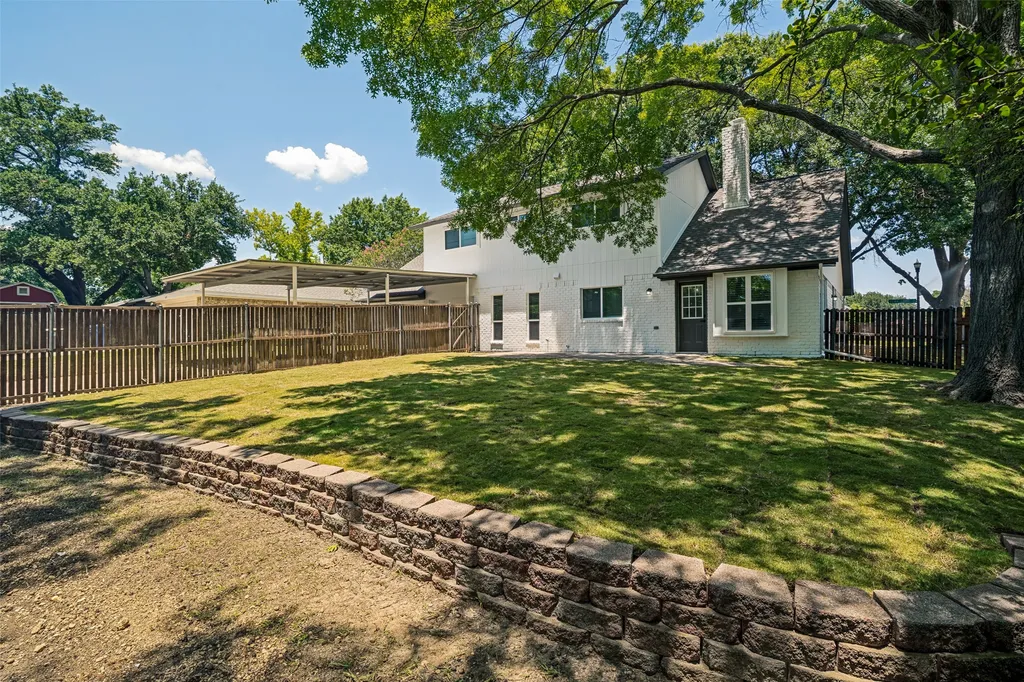 5121 Vera Cruz Drive Garland TX 75043