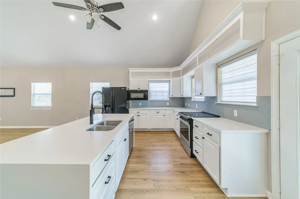 8306 Chesham Drive Rowlett TX 75088