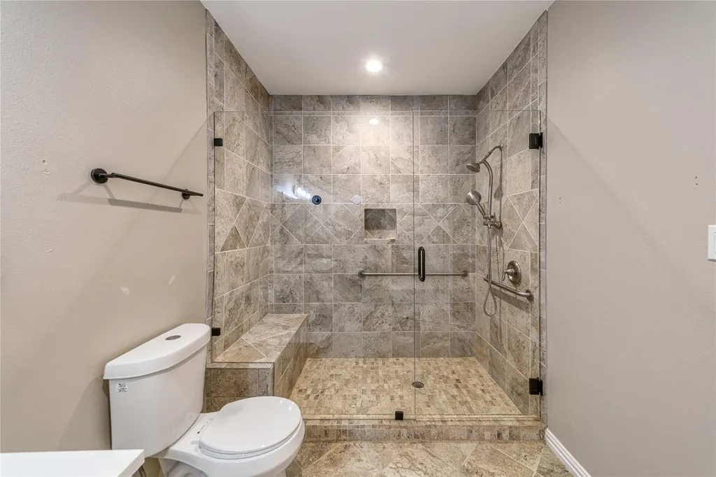 8306 Chesham Drive Rowlett TX 75088