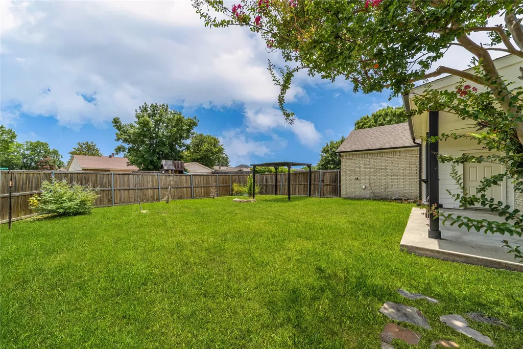 8306 Chesham Drive Rowlett TX 75088
