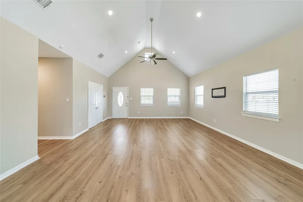8306 Chesham Drive Rowlett TX 75088