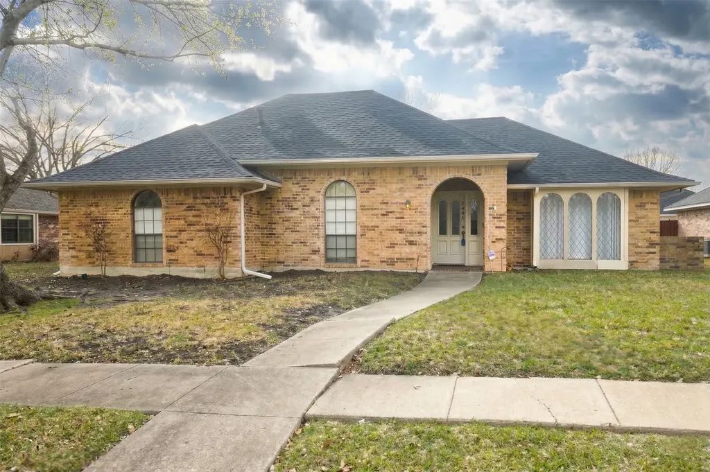2405 Country Valley Road Garland TX 75041