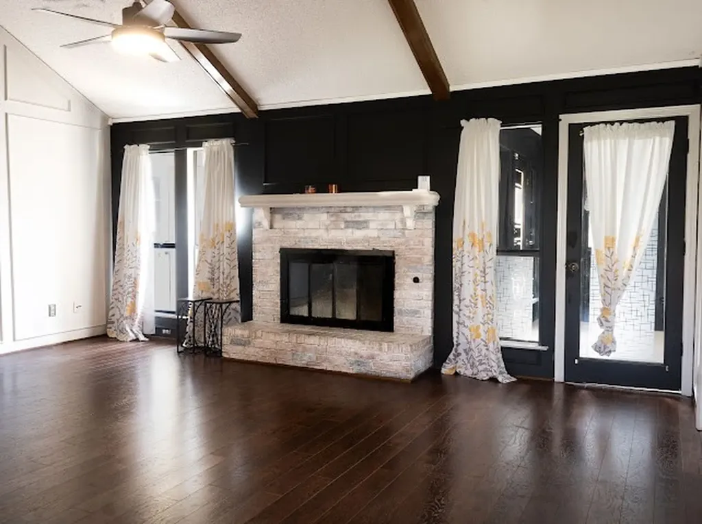 2405 Country Valley Road Garland TX 75041