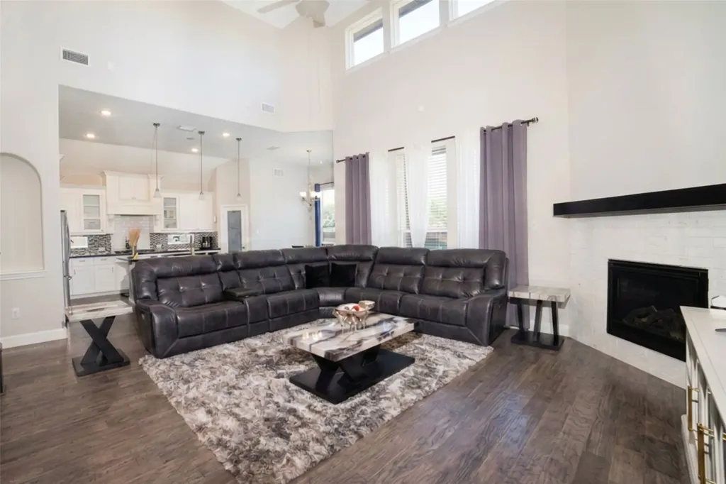 2609 Hammock Lake Drive Little Elm TX 75068