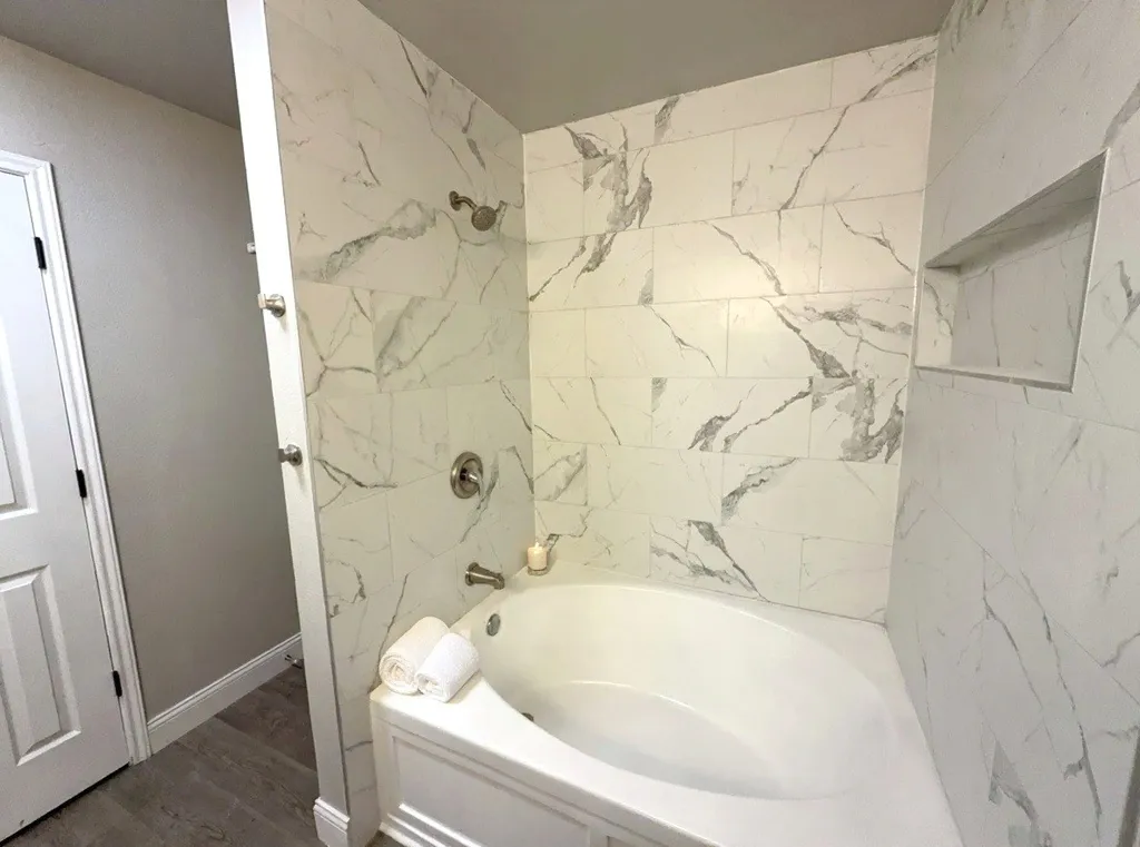 1633 Duet Drive Dallas TX 75241