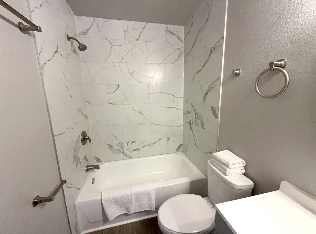 1633 Duet Drive Dallas TX 75241