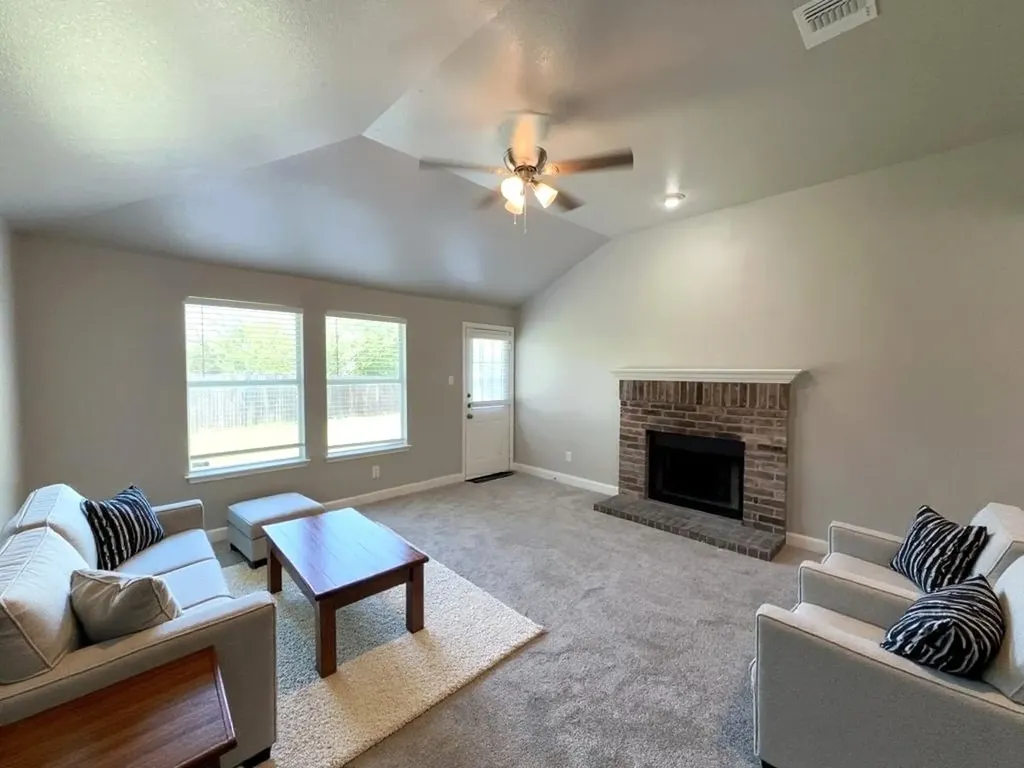 1633 Duet Drive Dallas TX 75241