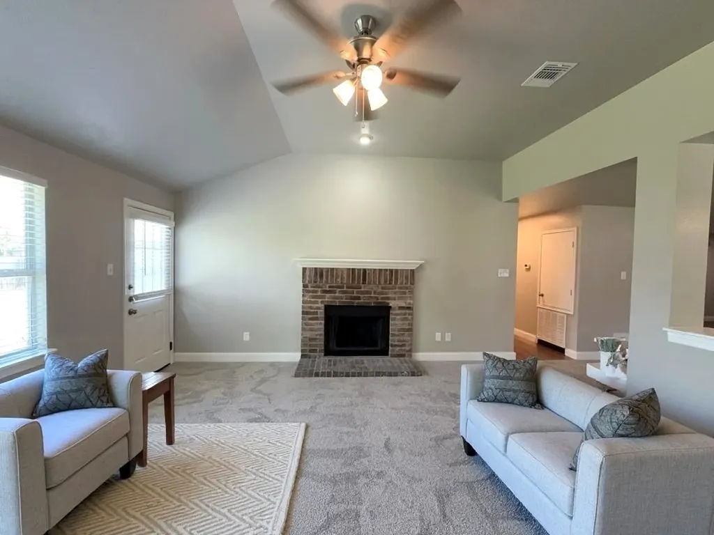 1633 Duet Drive Dallas TX 75241