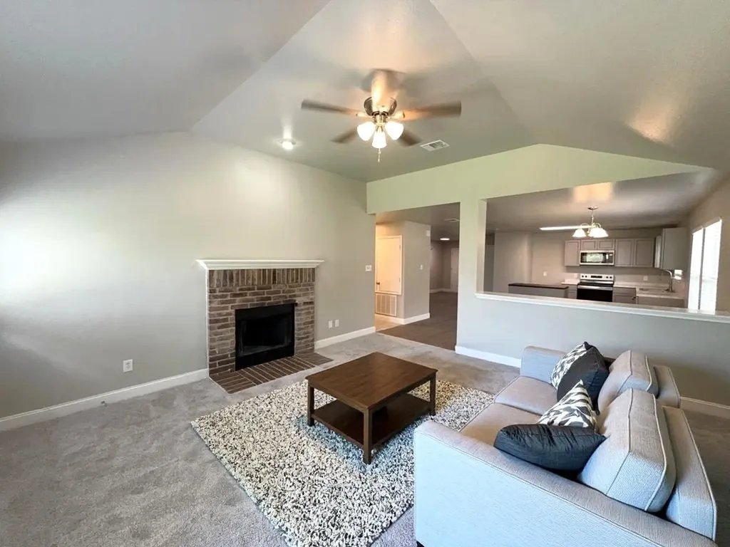 1633 Duet Drive Dallas TX 75241