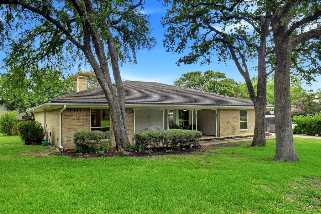 241 Timberlake Drive Azle TX 76020