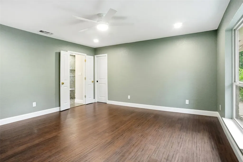 241 Timberlake Drive Azle TX 76020