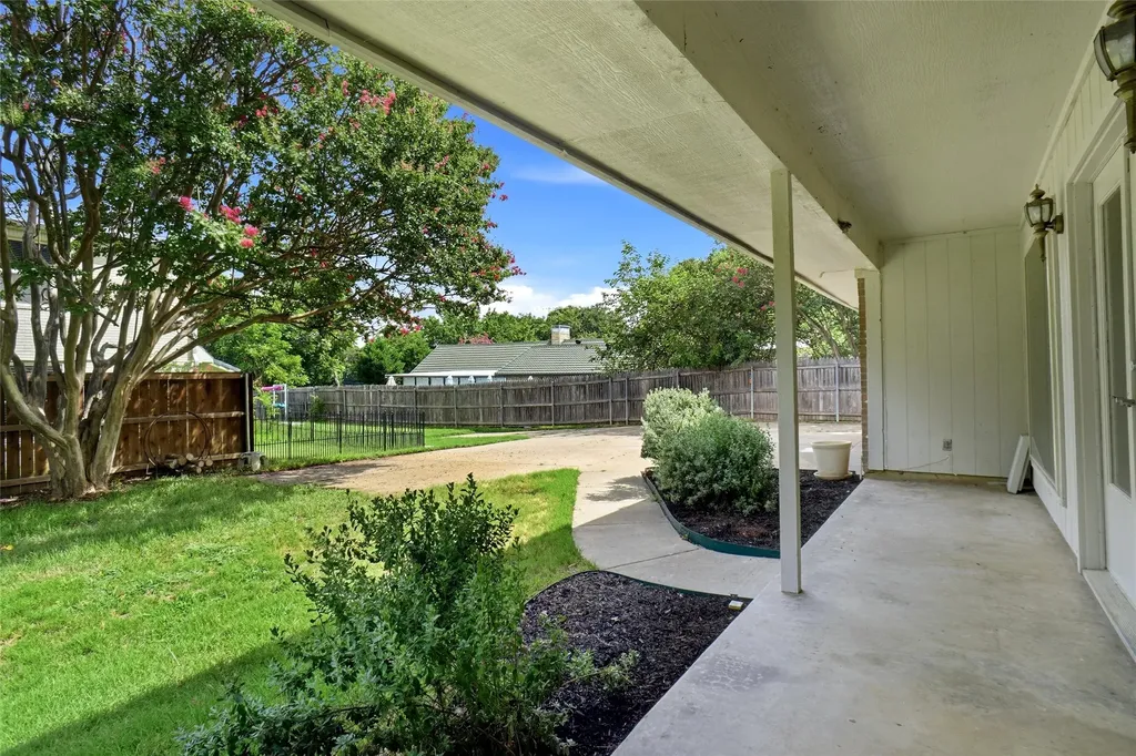 241 Timberlake Drive Azle TX 76020