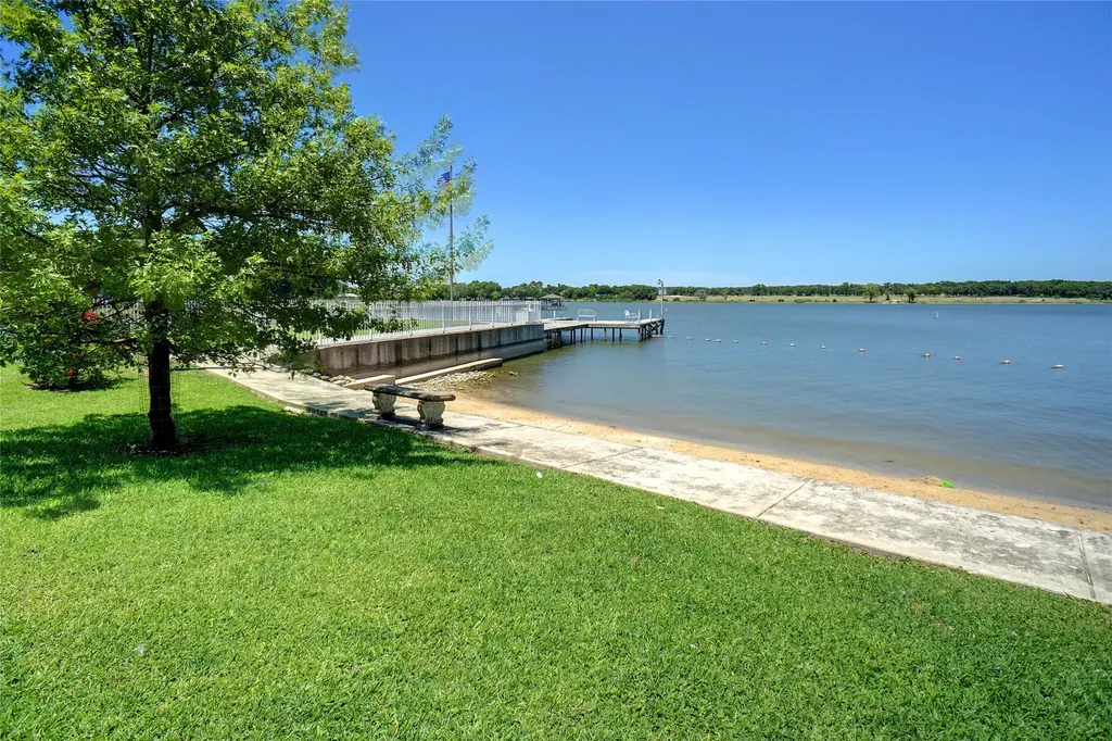 241 Timberlake Drive Azle TX 76020