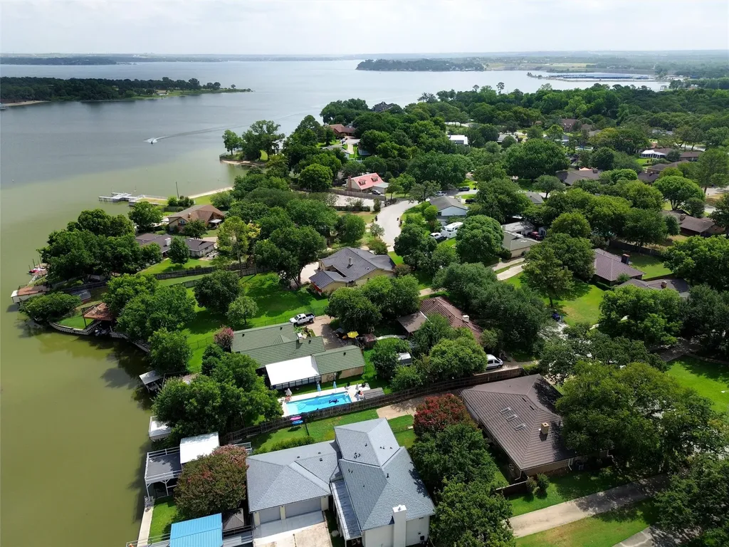 241 Timberlake Drive Azle TX 76020