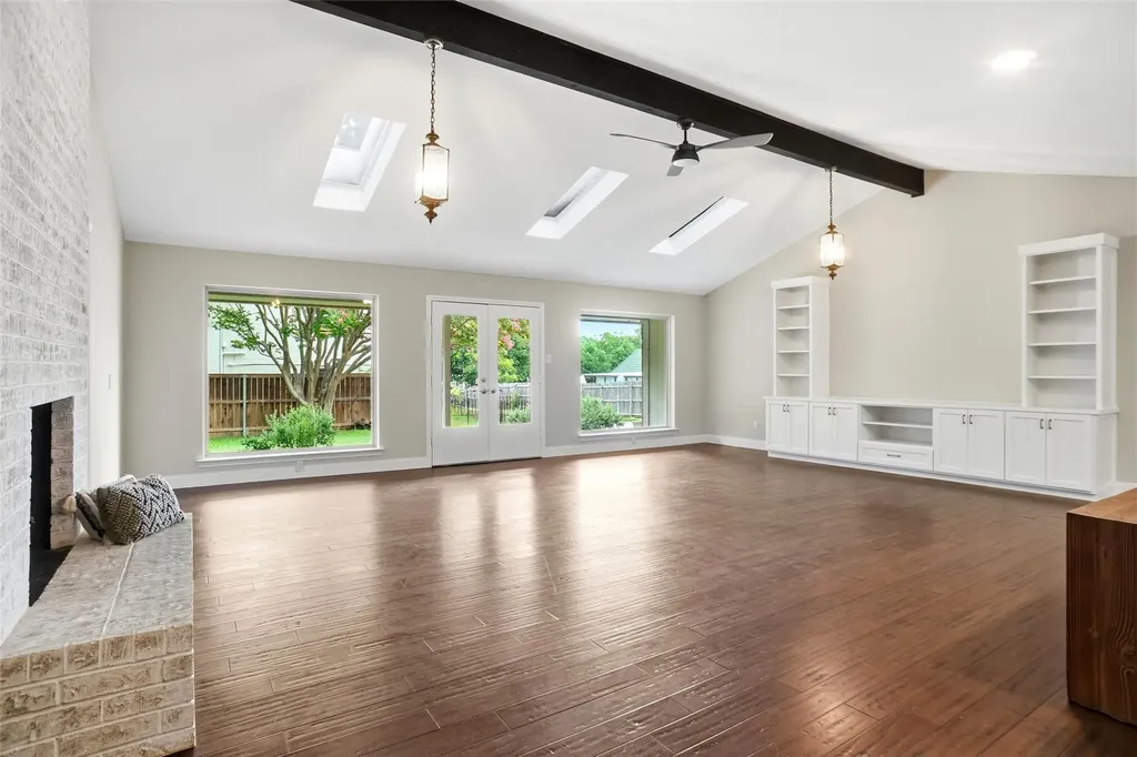 241 Timberlake Drive Azle TX 76020
