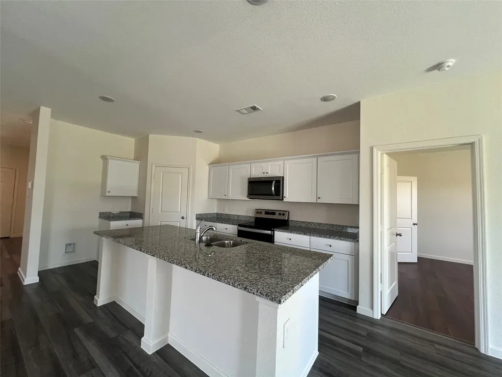 794 Yorkshire Drive Lavon TX 75166