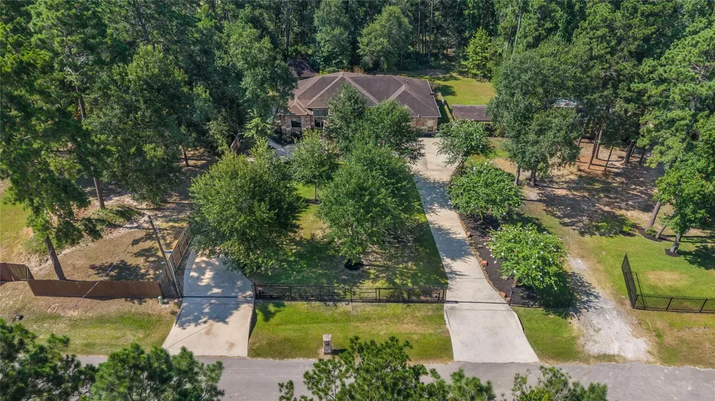 19204 Kanawha Drive Porter TX 77365
