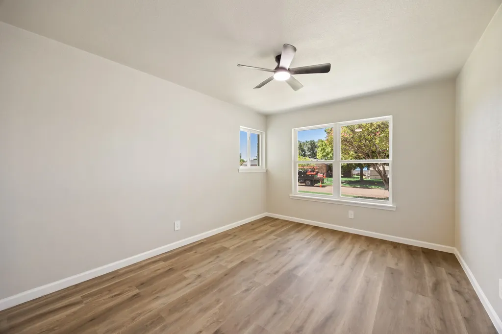4577 Silversprings Drive Dallas TX 75211