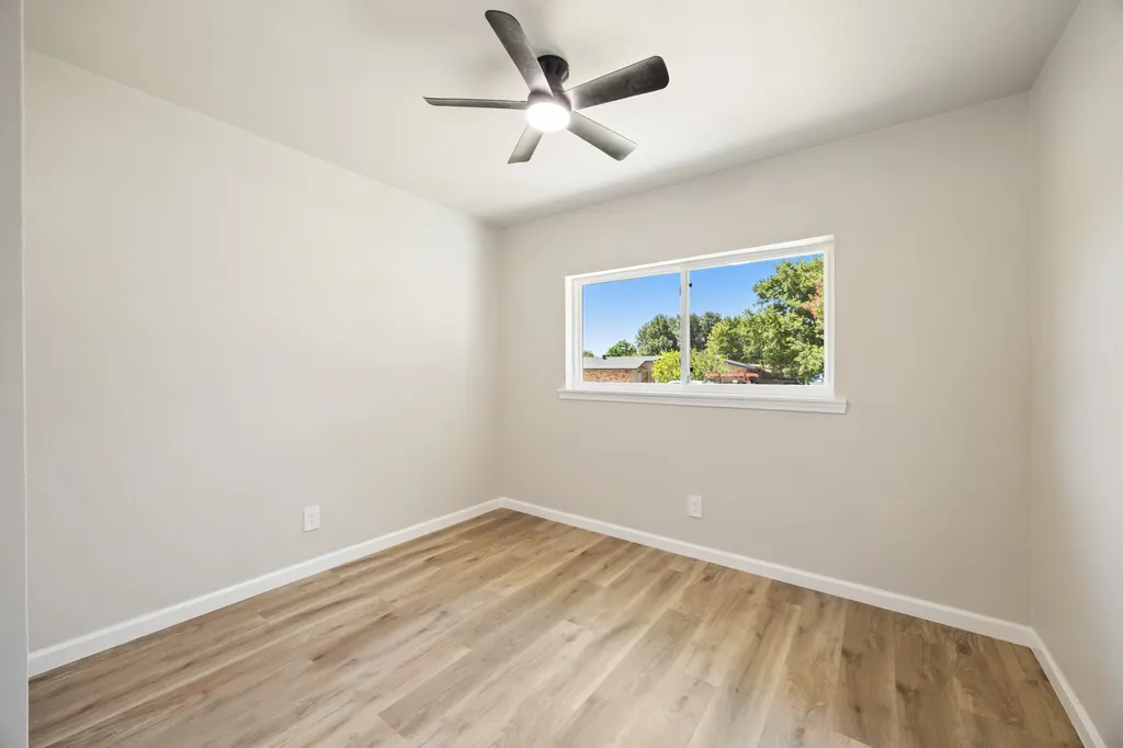 4577 Silversprings Drive Dallas TX 75211