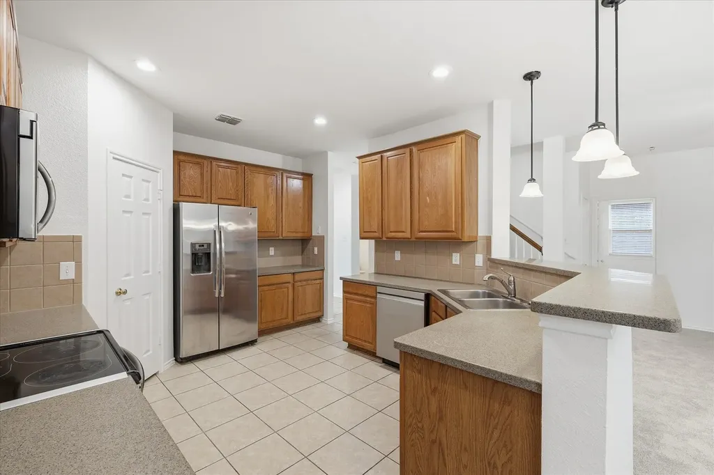 6013 Goldenrod Drive Denton TX 76208