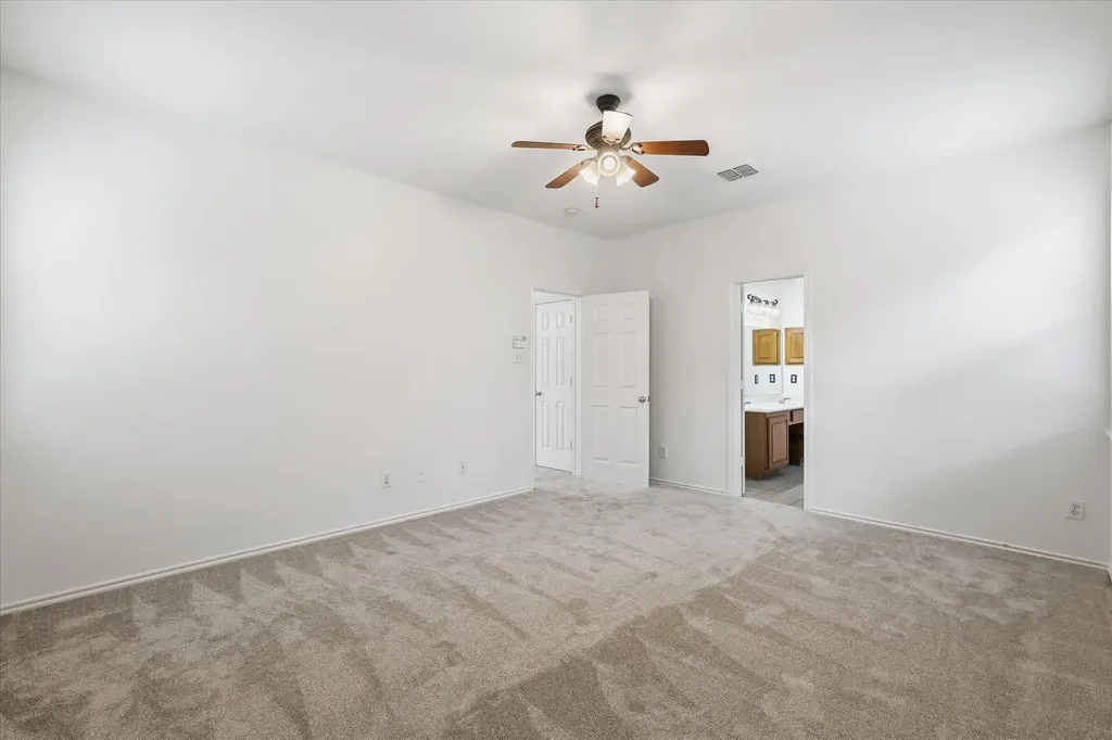 6013 Goldenrod Drive Denton TX 76208