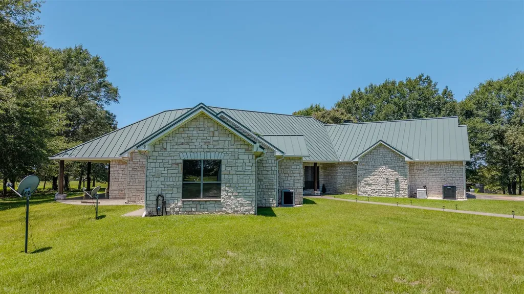 263 County Road 1602 Linden TX 75562