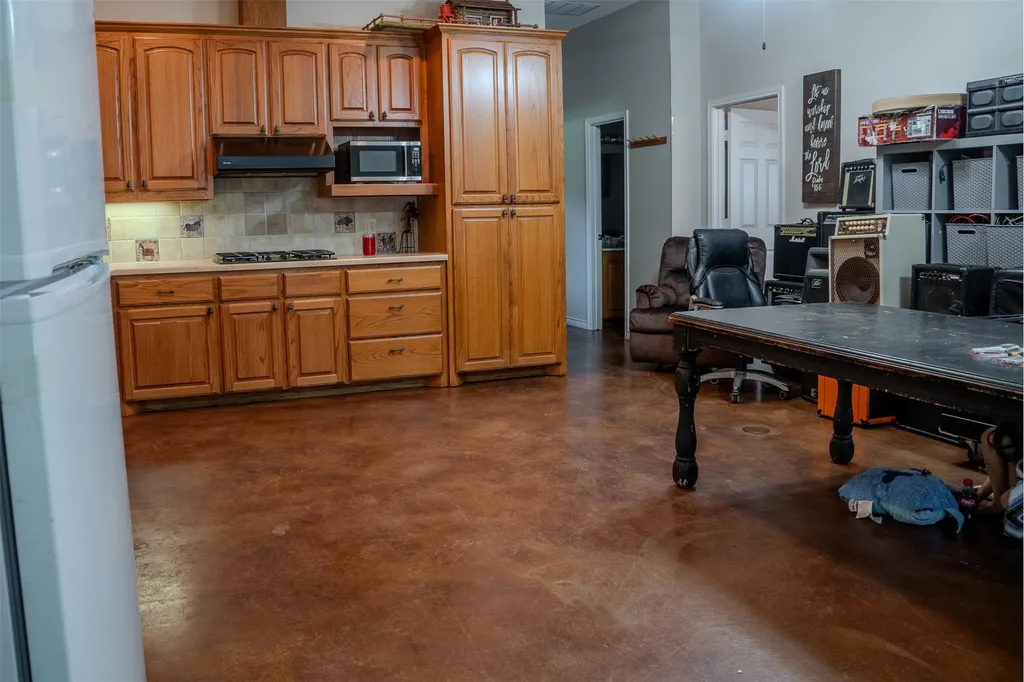 263 County Road 1602 Linden TX 75562