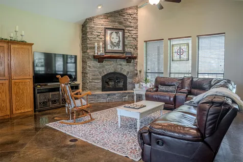 263 County Road 1602 Linden TX 75562