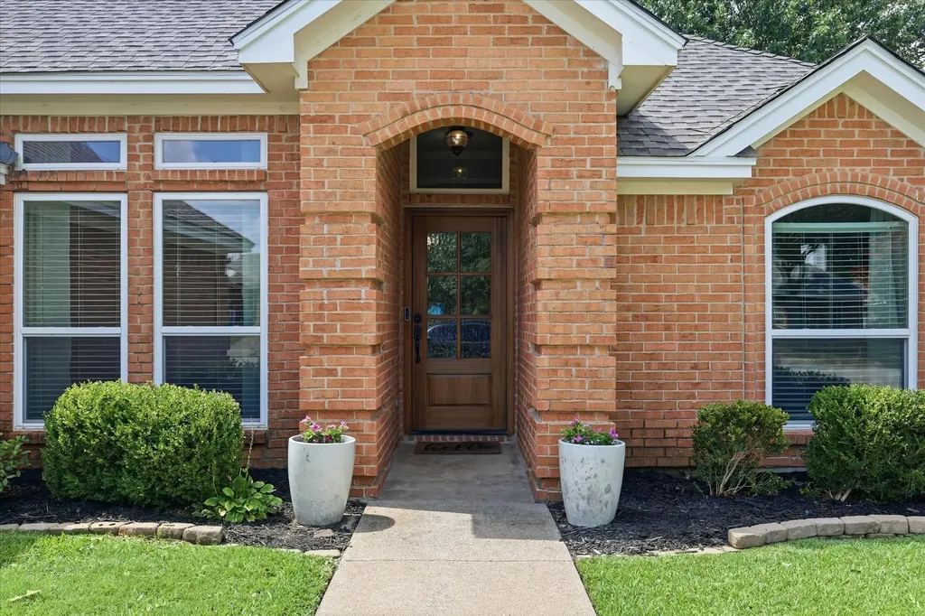 5936 Sundown Drive Watauga TX 76148