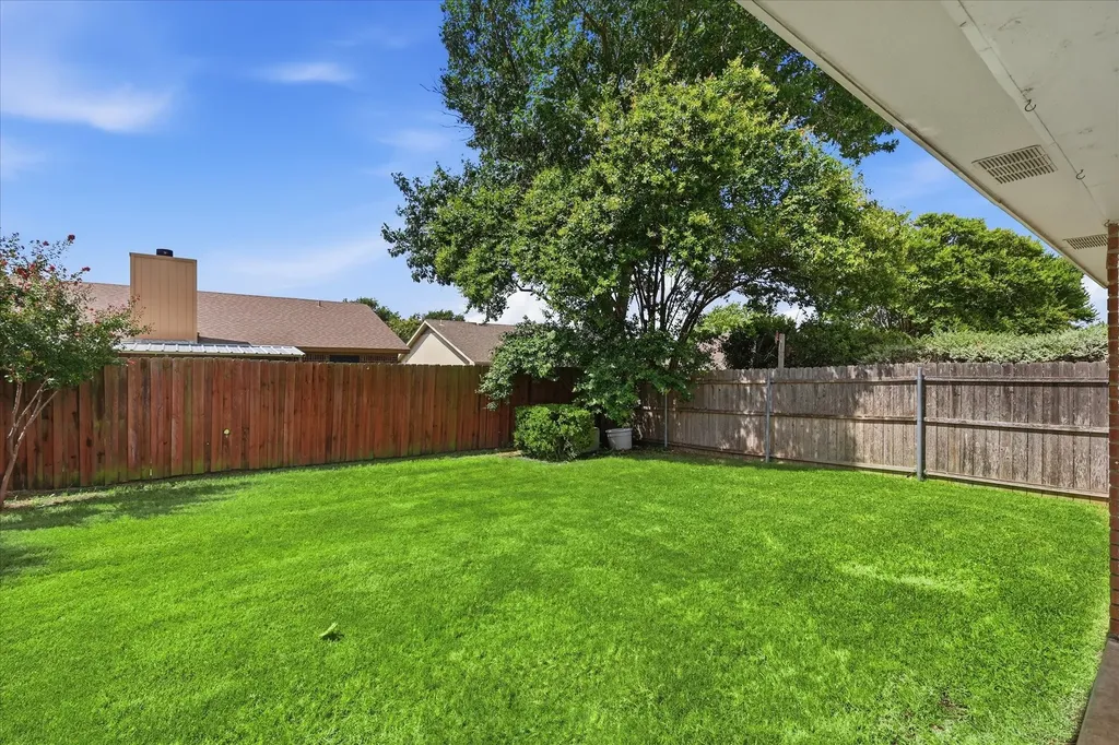 5936 Sundown Drive Watauga TX 76148