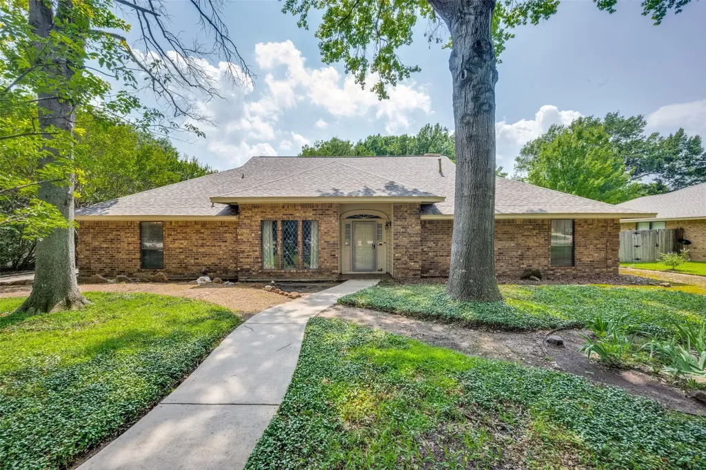 2144 Savannah Trail Denton TX 76205